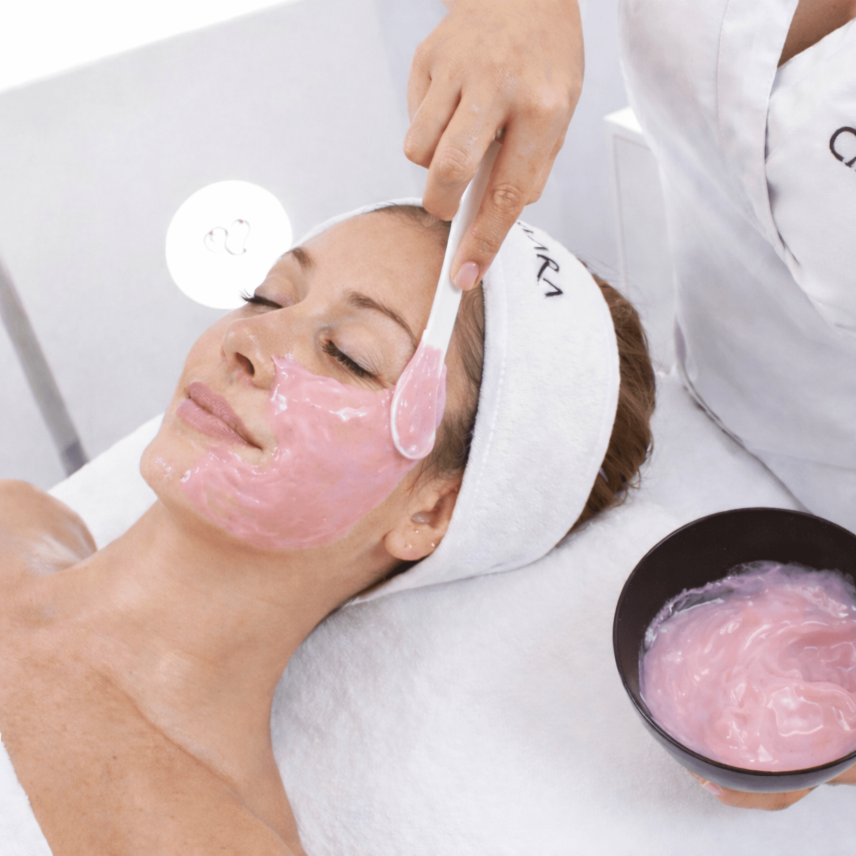 Casmara Retinol Pro‑Age Facial – Professional-strength retinol treatment designed to promote cellular renewal, improve texture, and reduce fine lines.